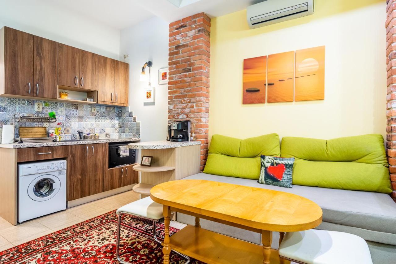 Barcelona Colorful Central Studio W Green Backyard Σόφια Εξωτερικό φωτογραφία
