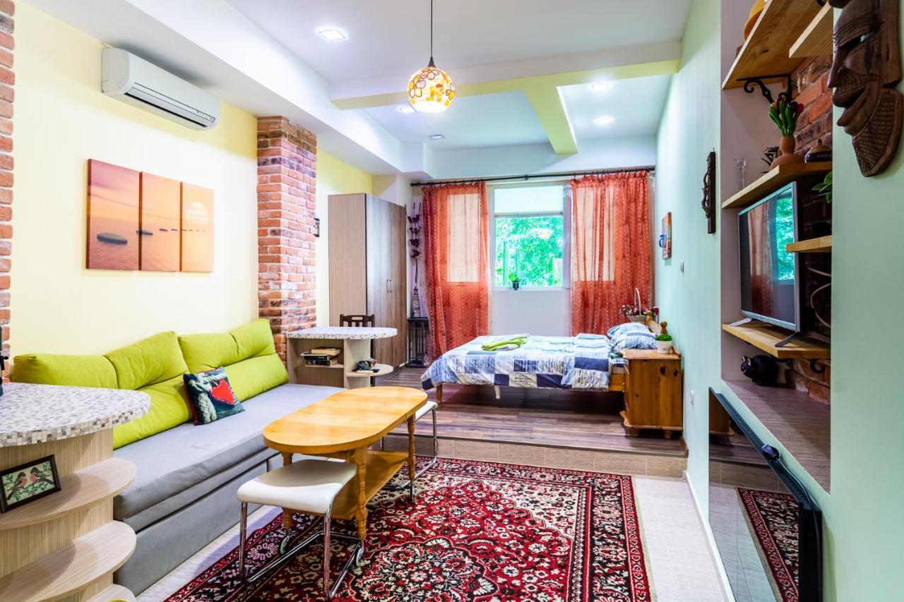 Barcelona Colorful Central Studio W Green Backyard Σόφια Εξωτερικό φωτογραφία